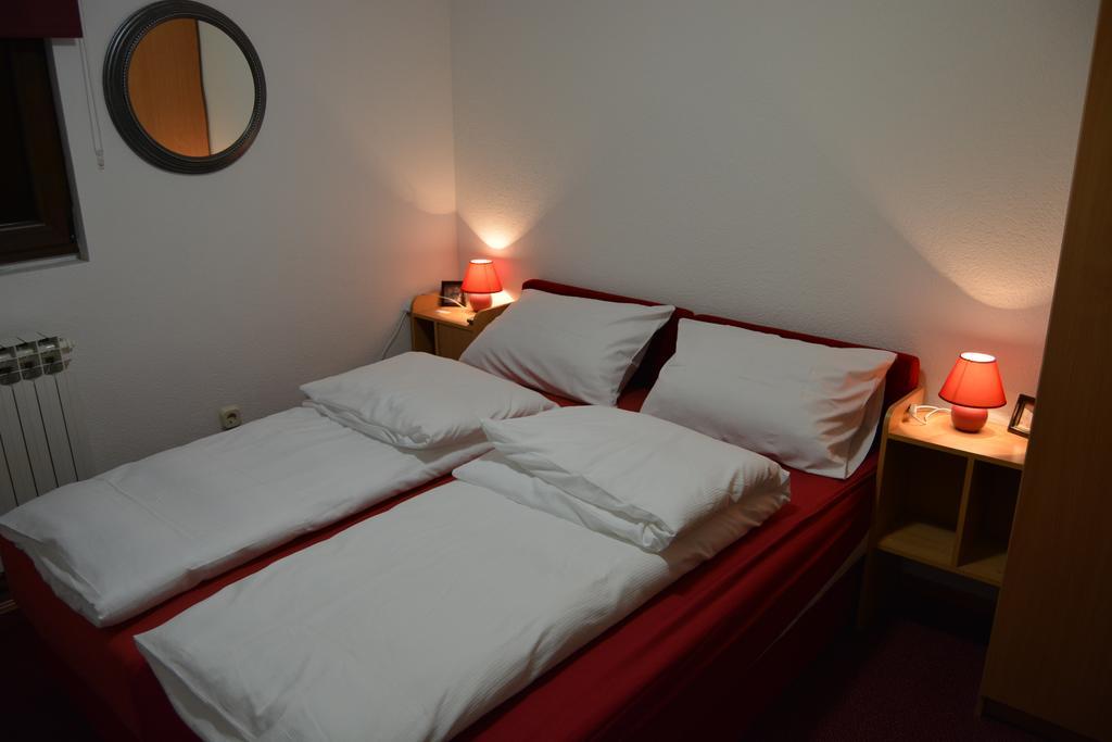 Hostel Denal Sarajevo Eksteriør billede